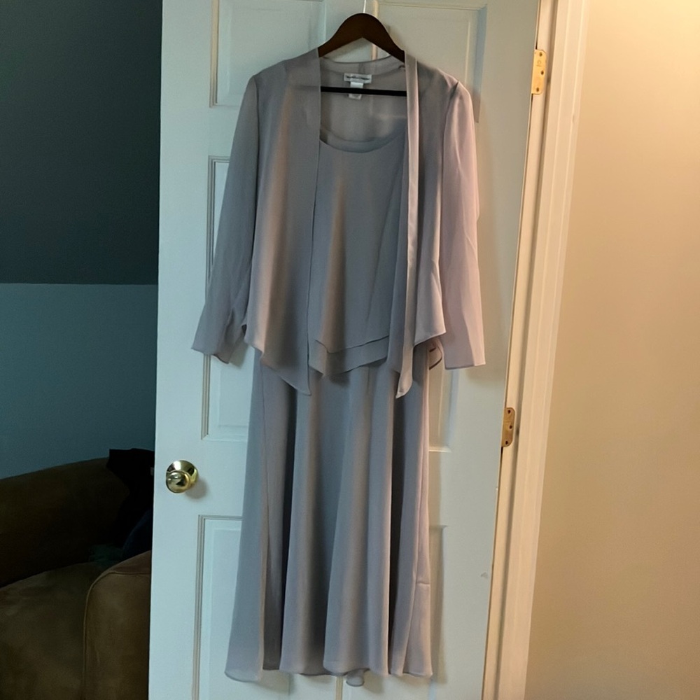 Elegant Gray Dress with Jacket